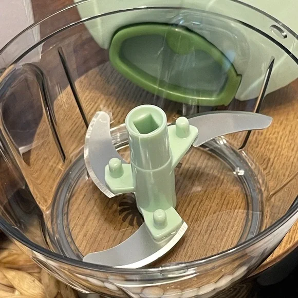 EPARE’ Mini Vegetable Chopper - Picture 8 of 14